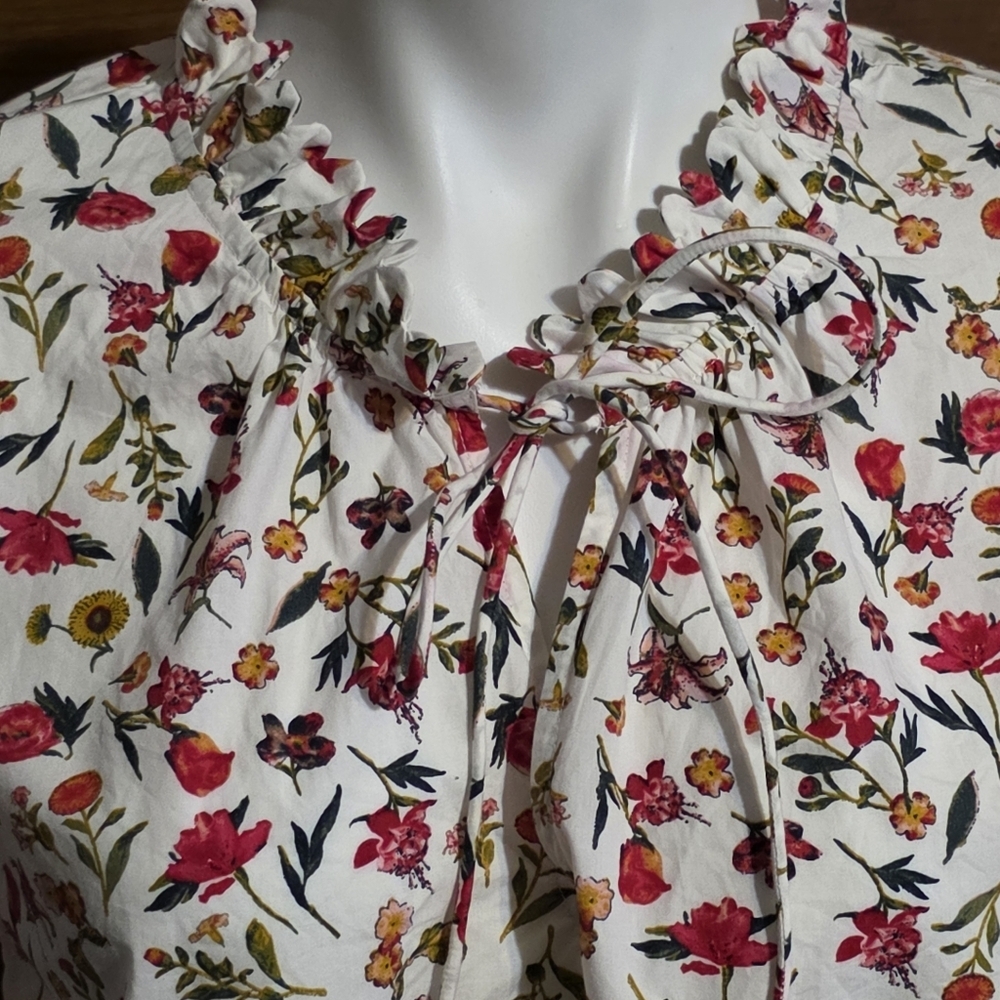 J.Crew Scalloped Tie Neck Top In Vintage Floral White Size M - Picture 7 of 15